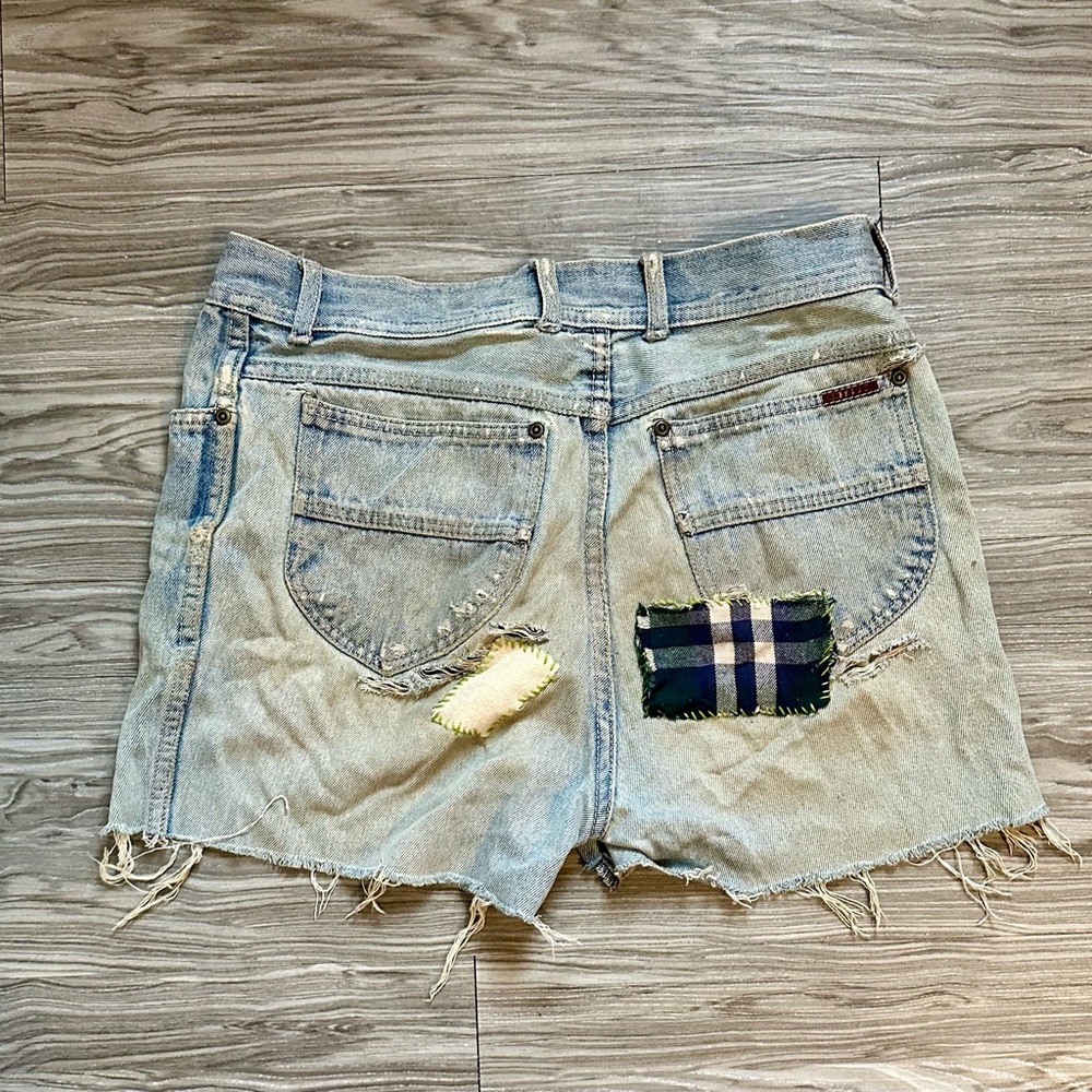 Daisy dukes - Picture 2 of 4